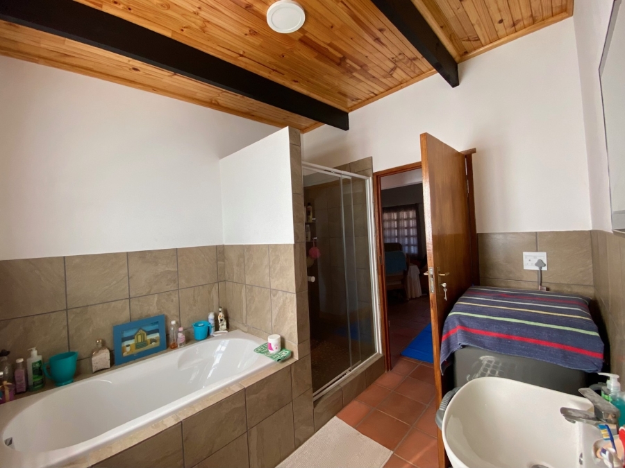 5 Bedroom Property for Sale in Hopefield Western Cape
